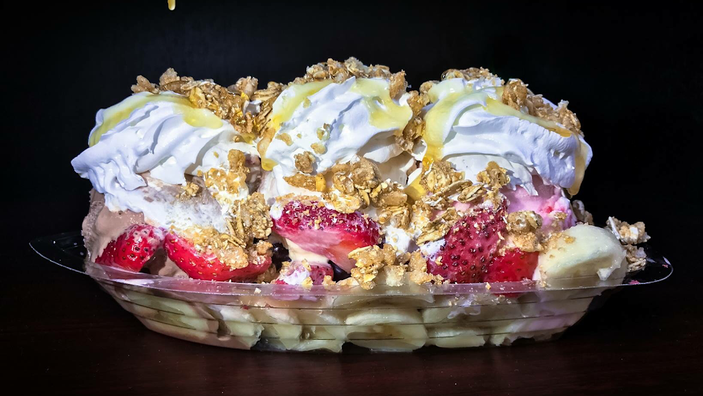 Fragola Yogurt & Ice Cream | meal takeaway | 3207 N Central Ave, Chicago, IL 60634, USA | 7086670379 OR +1 708-667-0379