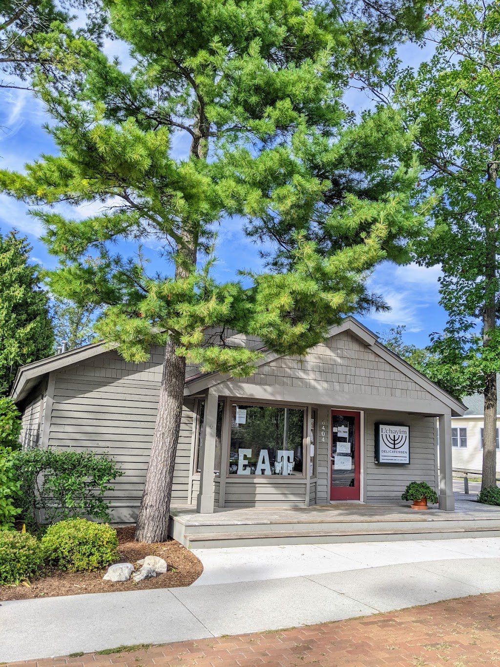 LChayim Delicatessen | restaurant | 6400 W Western Ave, Glen Arbor, MI 49636, USA | 2318352727 OR +1 231-835-2727