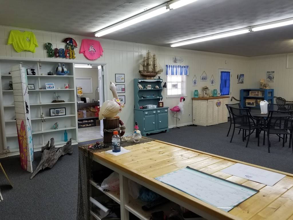 Blue Footed Boobies BBQ Off The Square | restaurant | 142 South Washington St, Ripley, TN 38063, USA | 7314139301 OR +1 731-413-9301