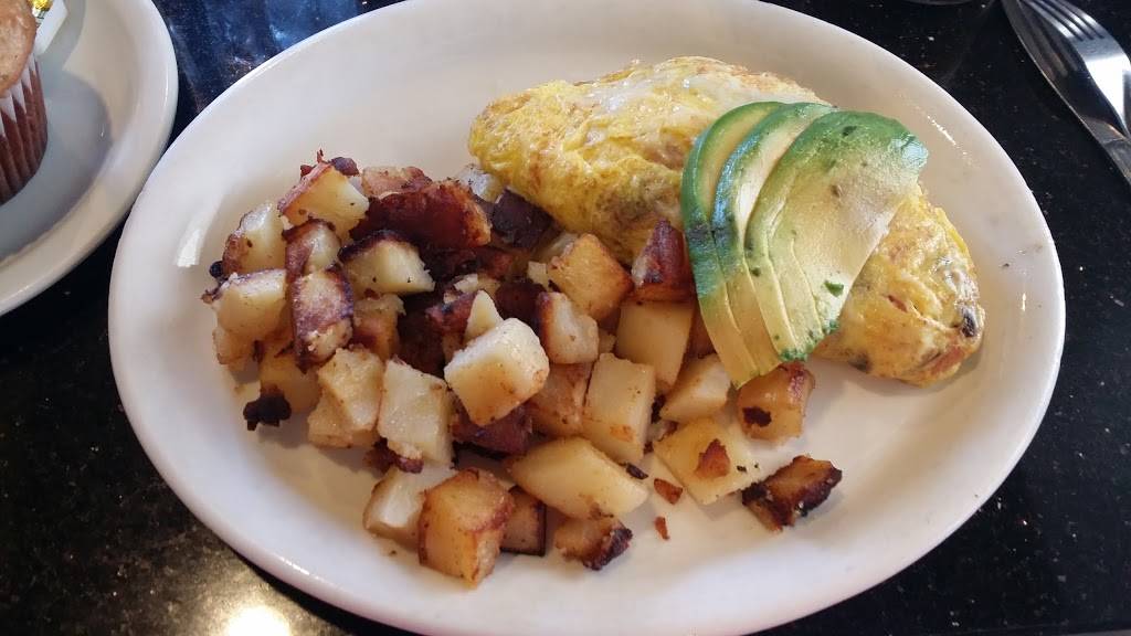 Chellys Cafe | cafe | 40008 10th St W, Palmdale, CA 93551, USA | 6612671700 OR +1 661-267-1700