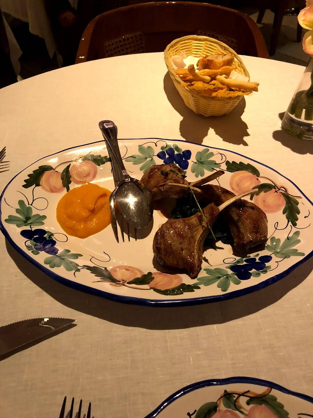 Bellini | restaurant | 33 Peck Slip, New York, NY 10038, USA | 9175725171 OR +1 917-572-5171