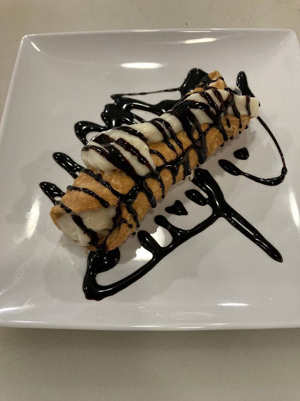 New York Pizza Style | restaurant | 2435 N Clark St, Chicago, IL 60614, USA | 7738571567 OR +1 773-857-1567