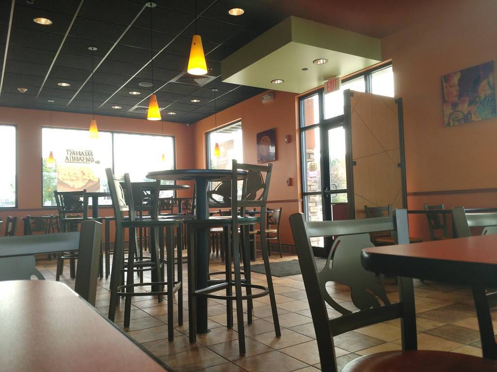 Taco Bell | meal takeaway | 3900 Dewey Ave, Rochester, NY 14616, USA | 5855819299 OR +1 585-581-9299