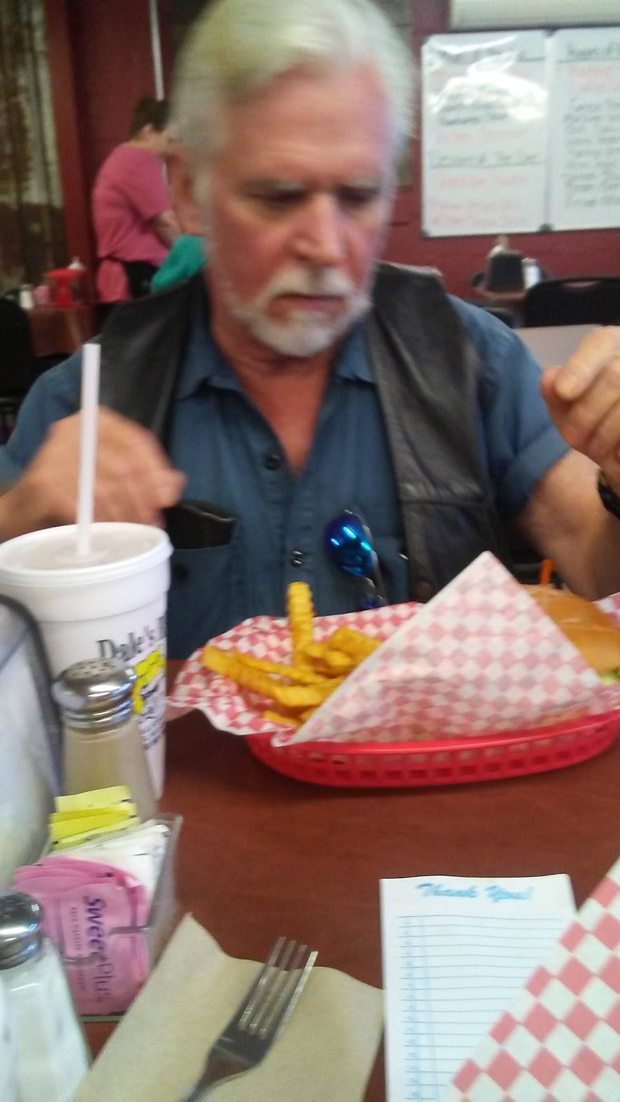 Boaz Cafe | restaurant | 10830 AL-168, Boaz, AL 35957, USA | 2565931599 OR +1 256-593-1599