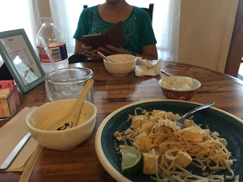 Lil Ritas Grill House (Thai Cuisine) | restaurant | 410 E Tyler Ave, Harlingen, TX 78550, USA | 9564256242 OR +1 956-425-6242