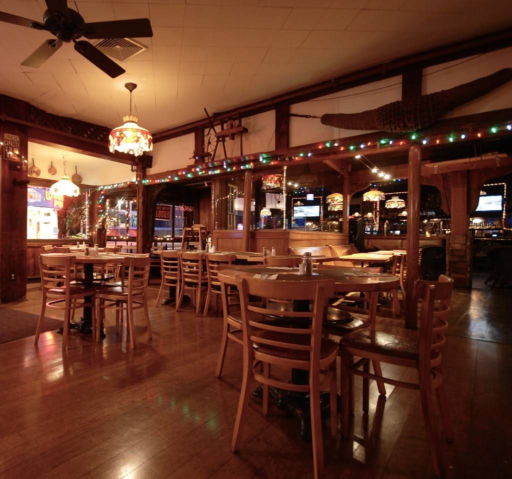 Governor Bradford Restaurant | night club | 312 Commercial St, Provincetown, MA 02657, USA | 5084872781 OR +1 508-487-2781