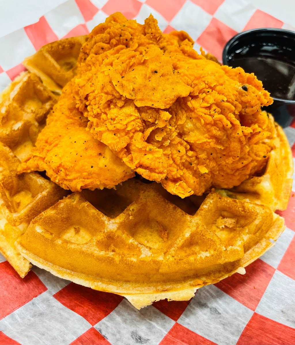 Blue Tip BBQ and Creamery | restaurant | 130 S Lyman St, Wadsworth, OH 44281, USA | 3305970700 OR +1 330-597-0700