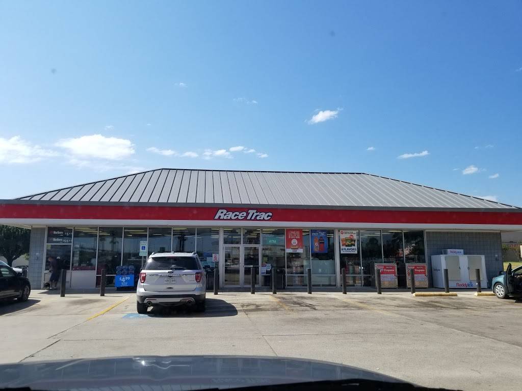 RaceTrac | cafe | 1703 S Loop 288, Denton, TX 76205, USA | 9403801909 OR +1 940-380-1909