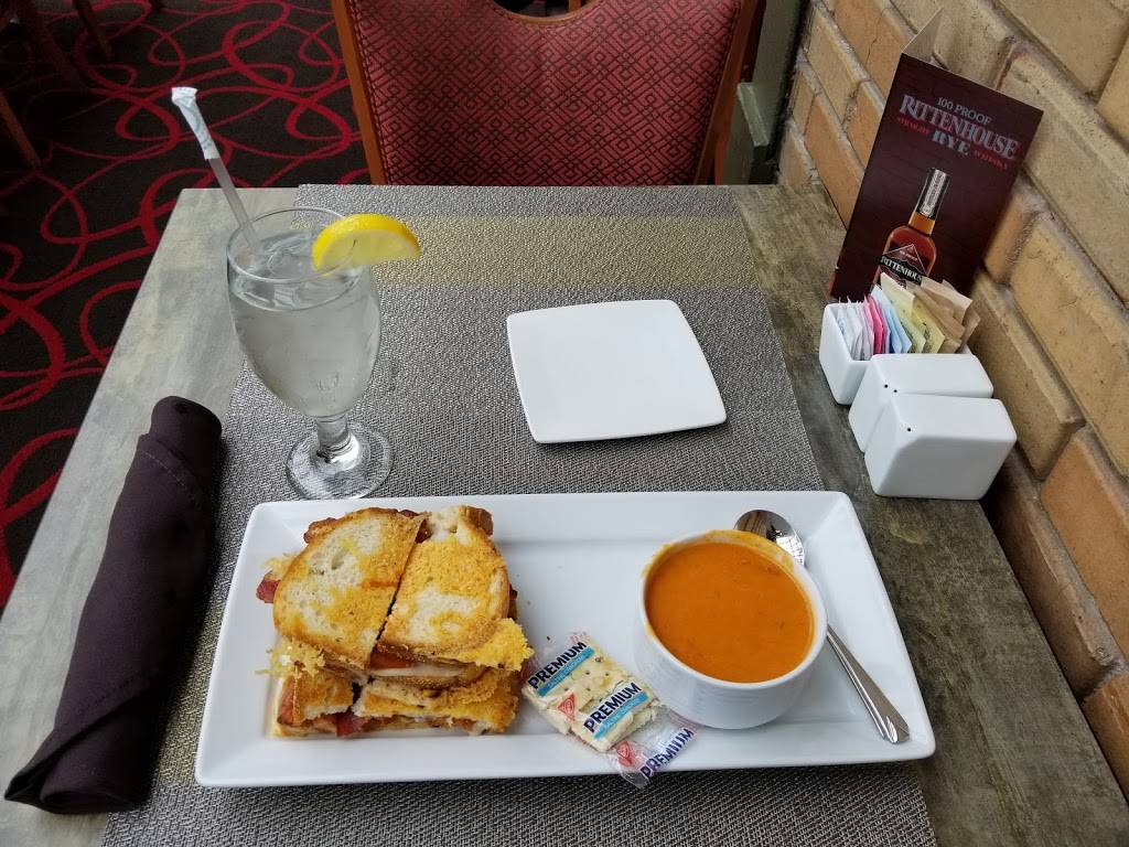 Pullmans Restaurant & Bar | restaurant | 123 W Louisiana St, Indianapolis, IN 46225, USA | 3172367470 OR +1 317-236-7470