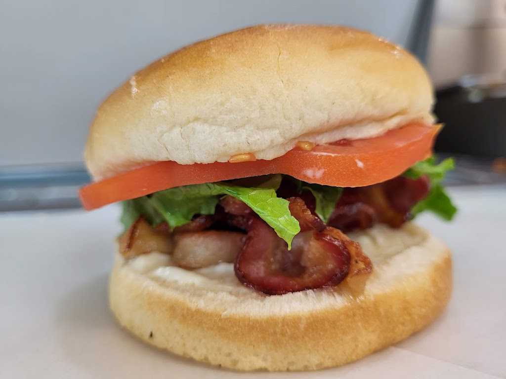 Rayfield Meat Center | restaurant | 4450 NC-109, Wadesboro, NC 28170, USA | 7046944384 OR +1 704-694-4384