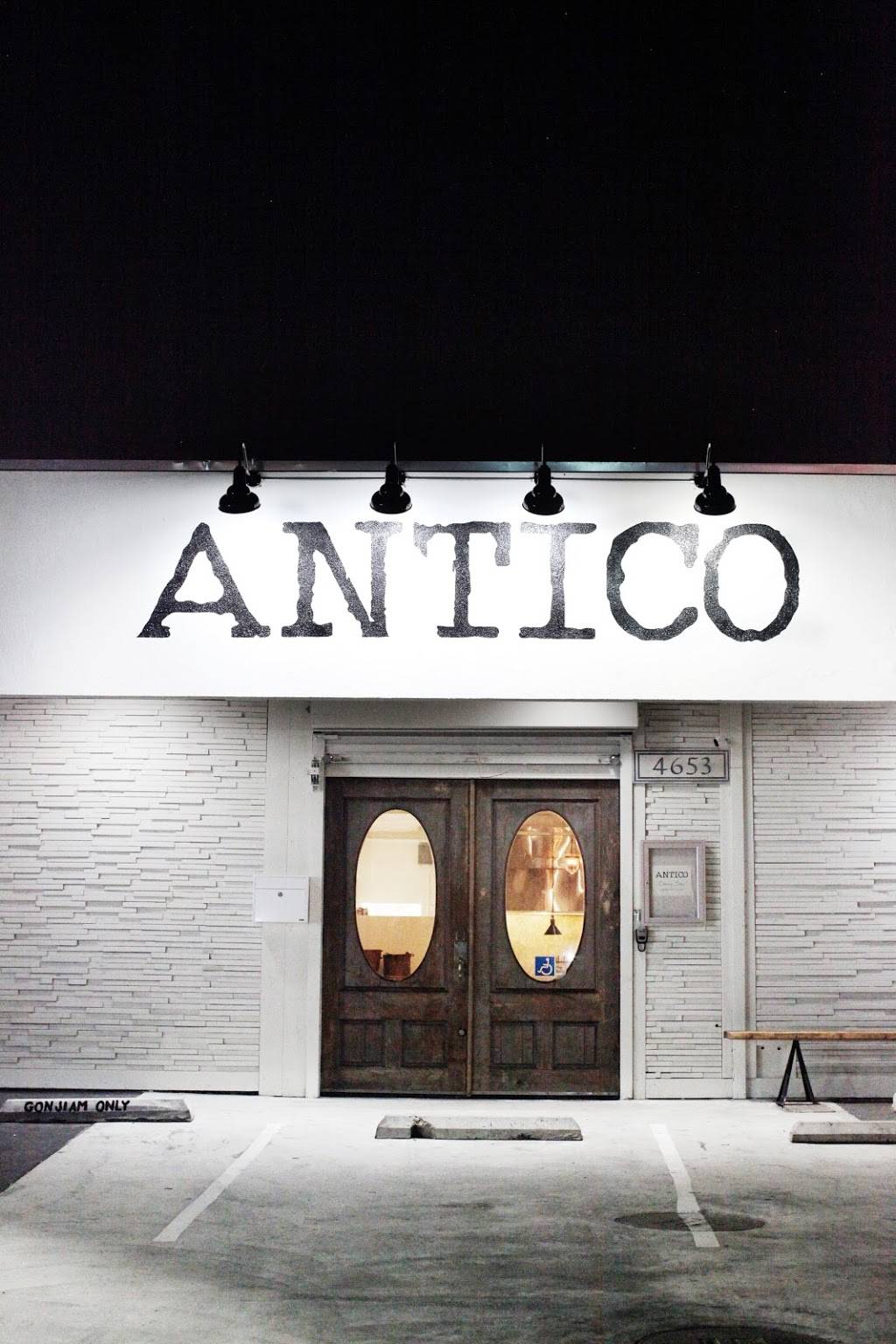 Antico | restaurant | 4653 Beverly Blvd, Los Angeles, CA 90004, USA | 3235103093 OR +1 323-510-3093