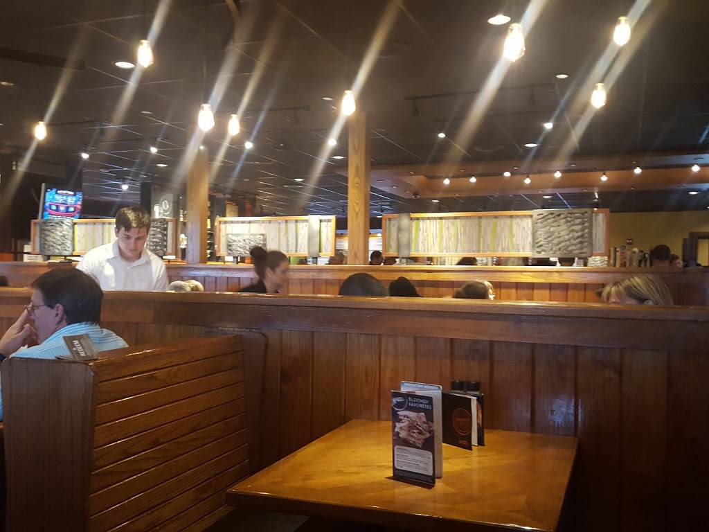 Outback Steakhouse | restaurant | 5710 Oakley Blvd, Wesley Chapel, FL 33544, USA | 8139737717 OR +1 813-973-7717