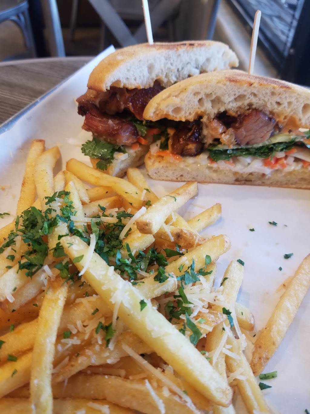 Chinollo | restaurant | 18415 S Avalon Blvd, Carson, CA 90746, USA | 4245282110 OR +1 424-528-2110