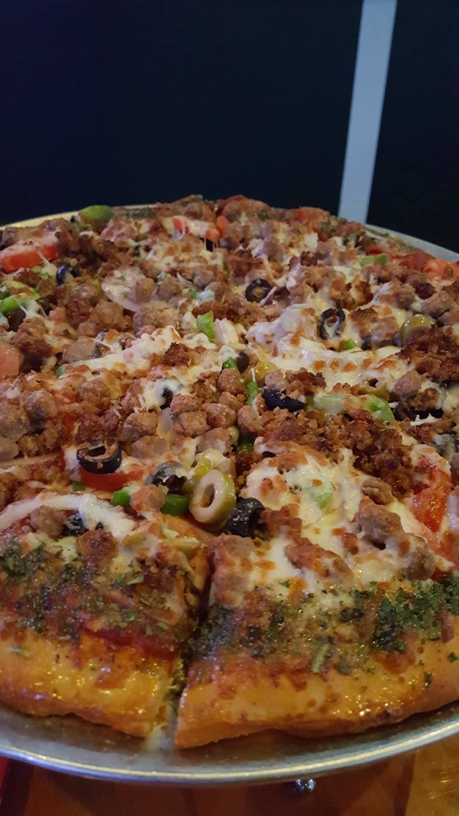 Center Court Pizza & Brew | restaurant | 7425 Hwy 6, Missouri City, TX 77459, USA | 8329470440 OR +1 832-947-0440