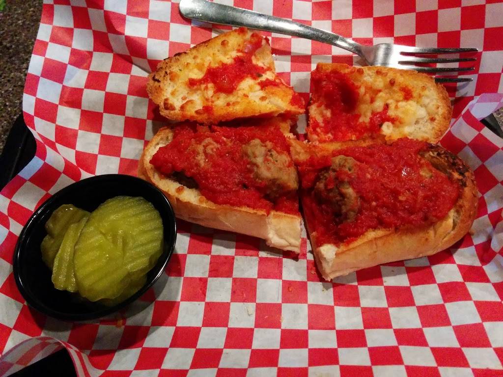 Pizza Shoppe | restaurant | 22014 W 66th St, Shawnee, KS 66226, USA | 9134229600 OR +1 913-422-9600