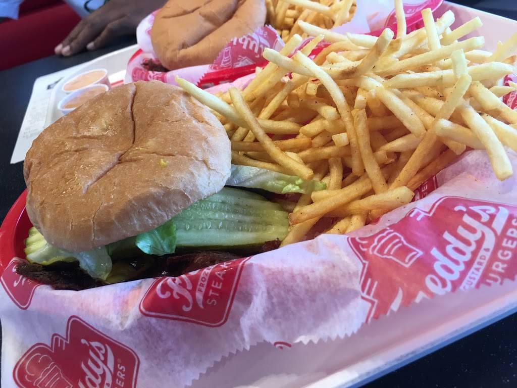 Freddys Frozen Custard & Steakburgers | restaurant | 19370 N Fwy Service Rd, Spring, TX 77373, USA | 2819076553 OR +1 281-907-6553