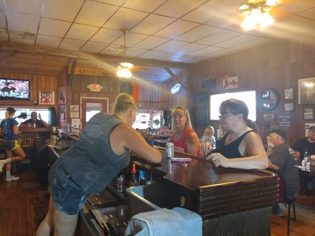 Barneys | restaurant | 201 N Mill St, Wadena, IA 52169, USA | 5637742525 OR +1 563-774-2525