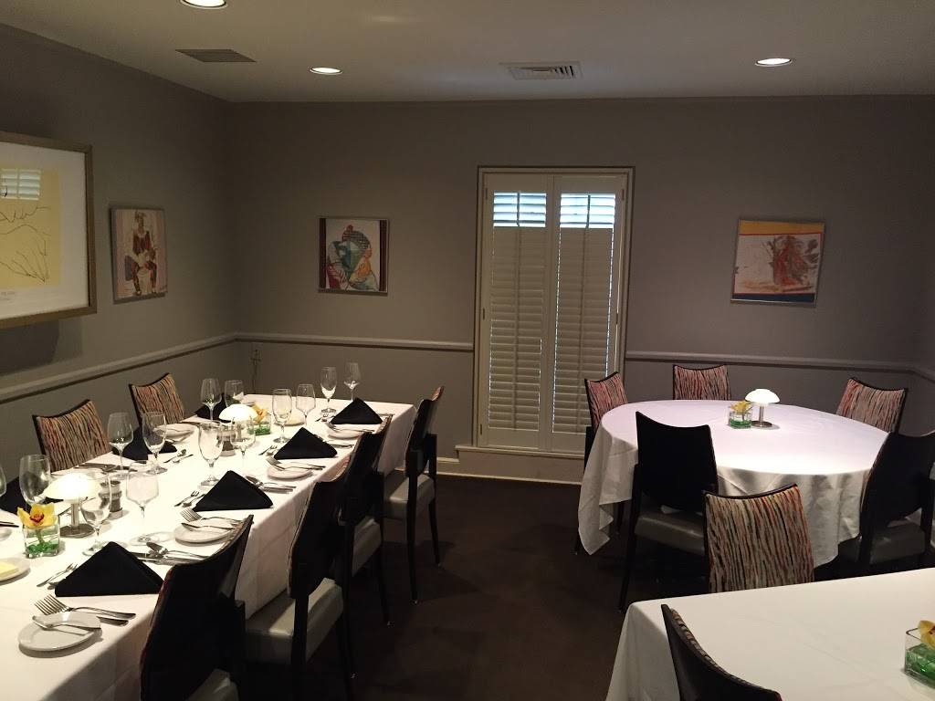 Erling Jensen The Restaurant | restaurant | 1044 S Yates Rd, Memphis, TN 38119, USA | 9017633700 OR +1 901-763-3700