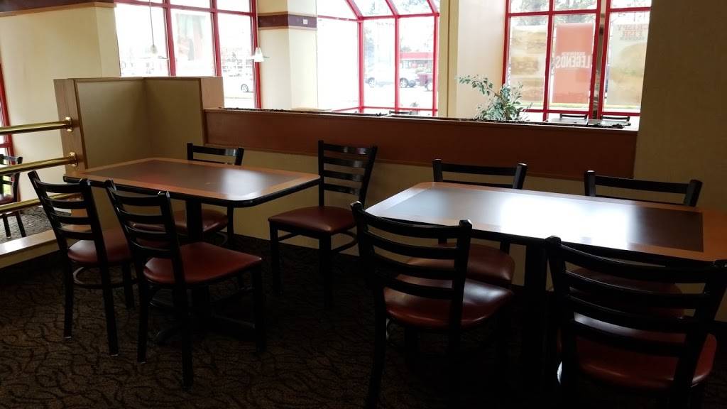 Arbys | restaurant | 2501 Mayport Rd, Atlantic Beach, FL 32233, USA | 9042429545 OR +1 904-242-9545