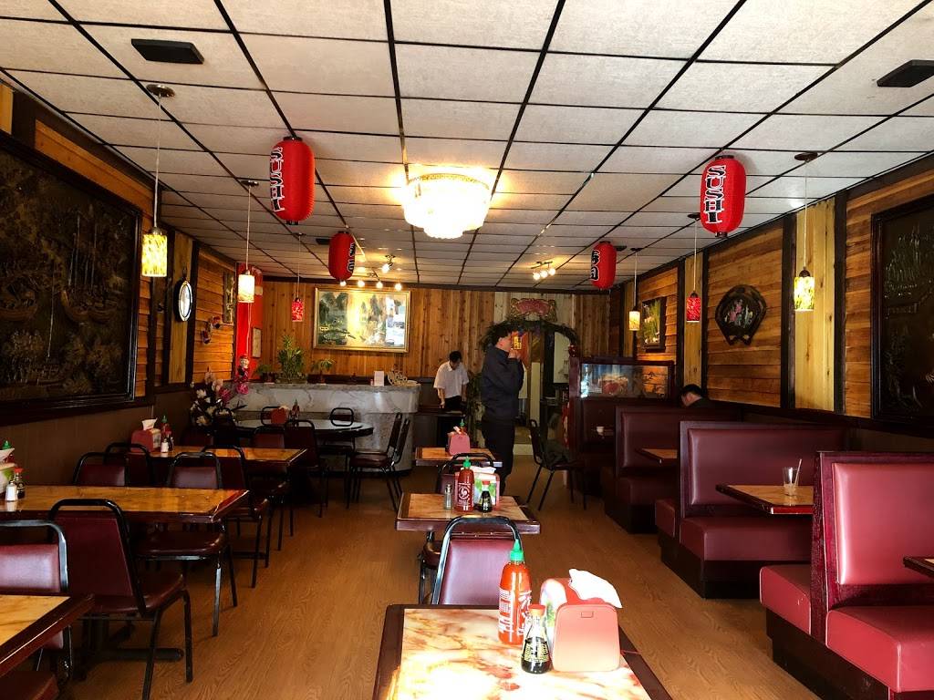 Yi Pin Xiang | restaurant | 1219 W Main St, Peoria, IL 61606, USA | 3098392060 OR +1 309-839-2060