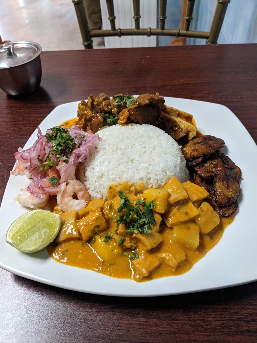 El Lider | restaurant | 4535 Park Ave, Bronx, NY 10457, USA | 7182202923 OR +1 718-220-2923