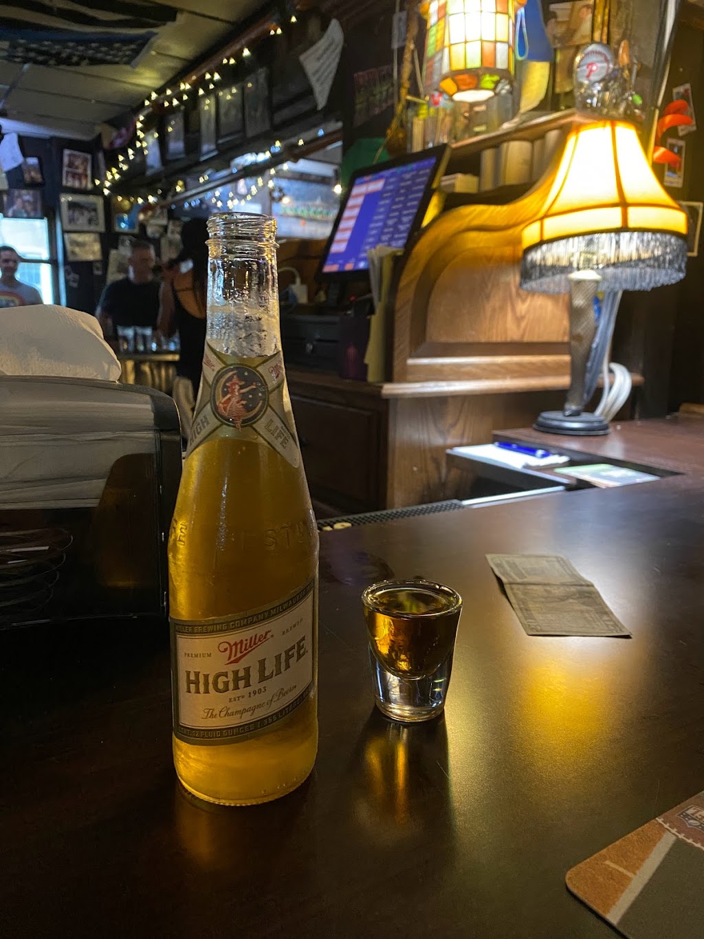 Billy Murphys Irish Saloon | restaurant | 3333 Conrad St, Philadelphia, PA 19129, USA | 2158449683 OR +1 215-844-9683