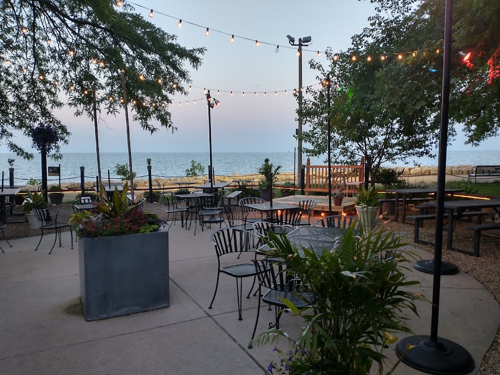 The Waterfront Cafe | cafe | 6219 N Sheridan Rd, Chicago, IL 60660, USA | 7737613294 OR +1 773-761-3294