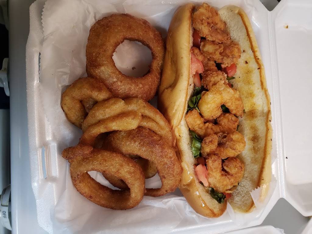 SportsBook of Charleston | restaurant | 4950 Centre Pointe Dr #166, North Charleston, SC 29418, USA | 8437459555 OR +1 843-745-9555