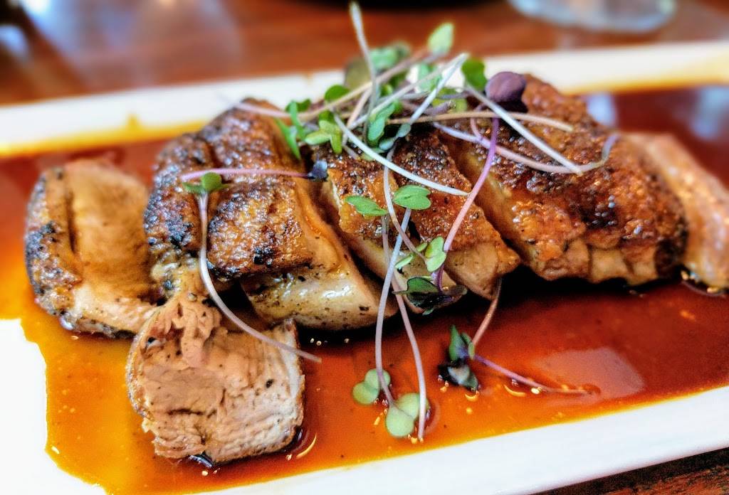 Roosters Wood-fired Kitchen - Uptown | restaurant | 150 N College St, Charlotte, NC 28202, USA | 7043707667 OR +1 704-370-7667