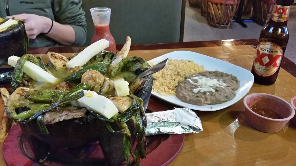 El Barzon | restaurant | 1691 S Brightleaf Blvd, Smithfield, NC 27577, USA | 9192051661 OR +1 919-205-1661