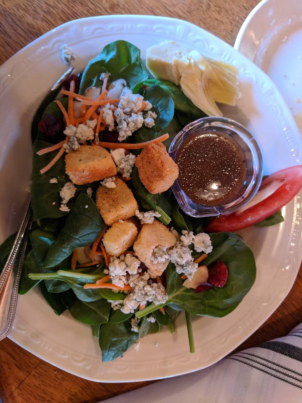 Cuccias | Pasta, Pizza, Wine Bar | restaurant | 545 Mohawk Hwy Rd, Graeagle, CA 96103, USA | 5308362121 OR +1 530-836-2121