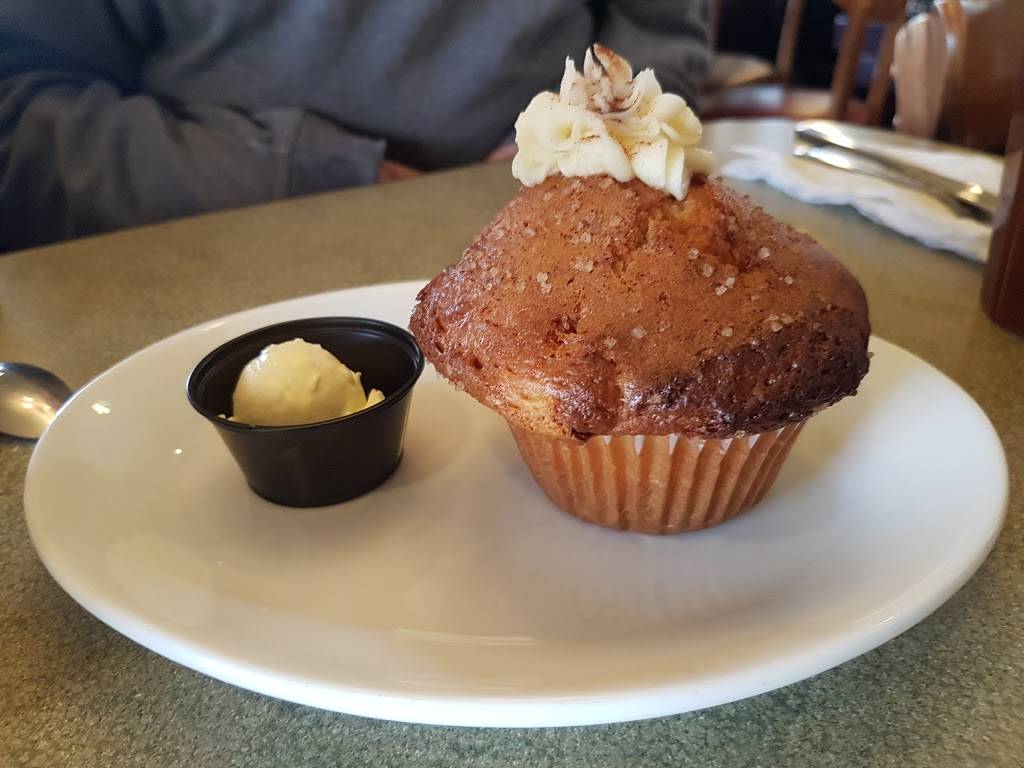 Perkins Restaurant & Bakery | restaurant | 3280 University Ave, Waterloo, IA 50701, USA | 3192356595 OR +1 319-235-6595