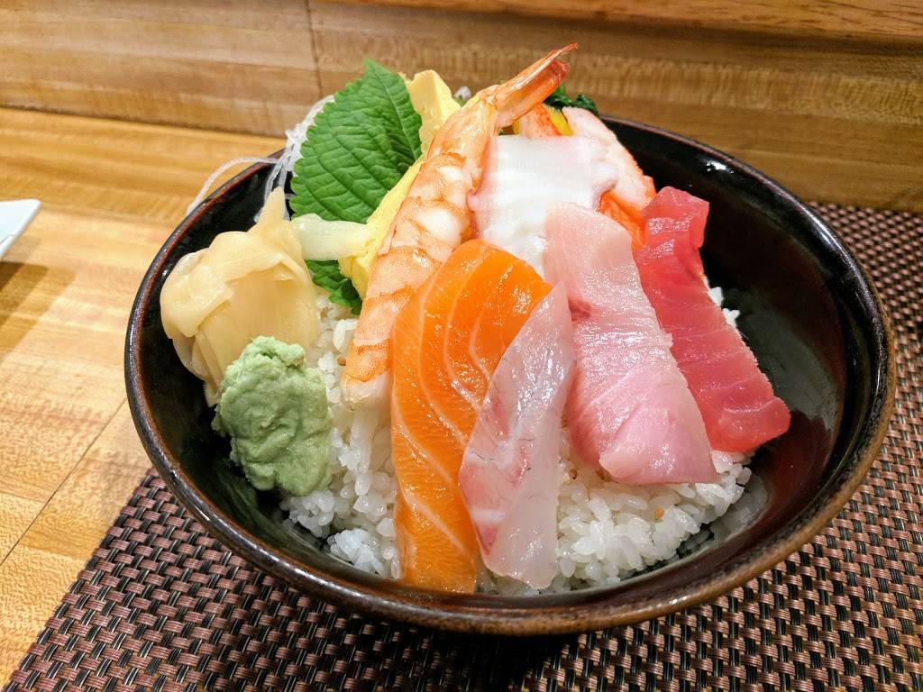 Kazoku Sushi | restaurant | 30 W Square Lake Rd, Troy, MI 48098, USA | 2488280090 OR +1 248-828-0090