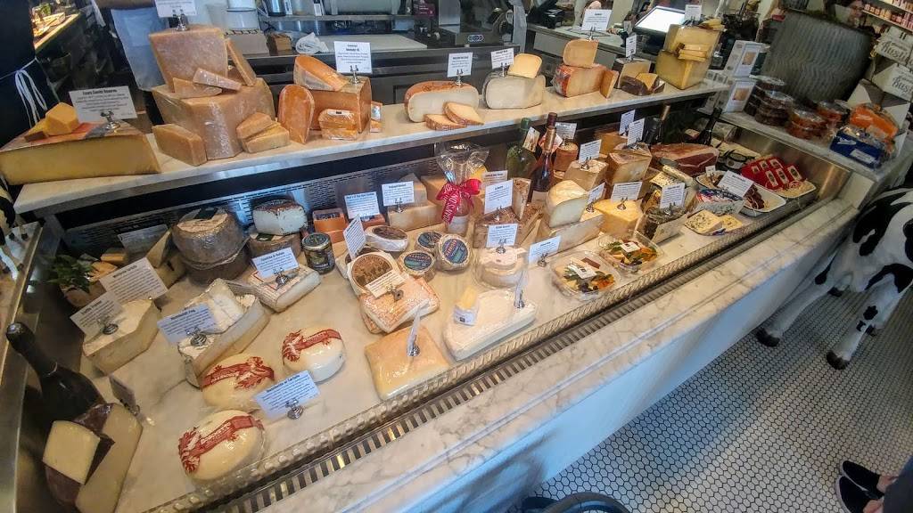 Joans on Third | restaurant | 12059 Ventura Pl, Studio City, CA 91604, USA | 8182013900 OR +1 818-201-3900