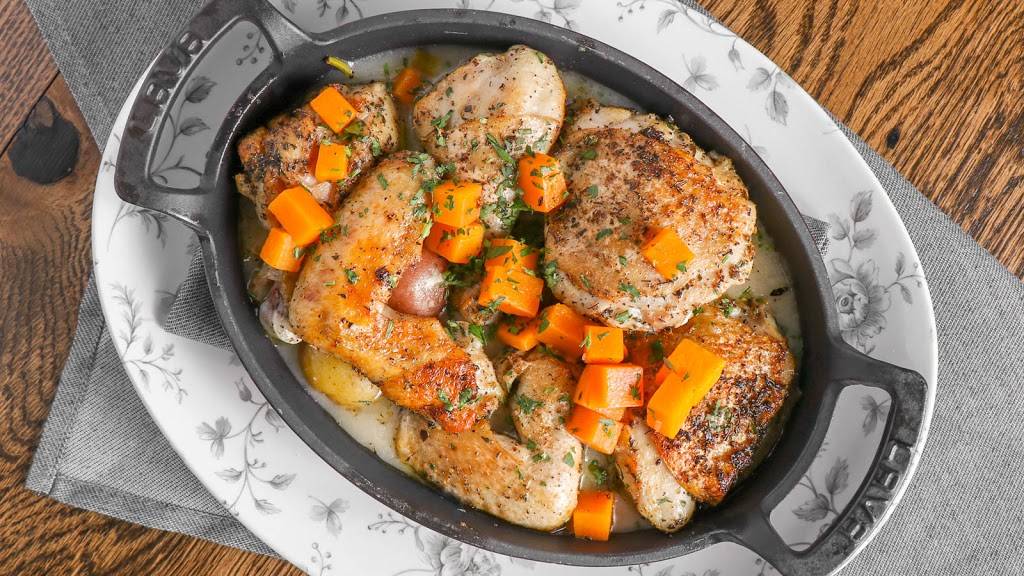 Gravity Tavern | restaurant | 38 Miller Ave, Mill Valley, CA 94941, USA | 4158882108 OR +1 415-888-2108