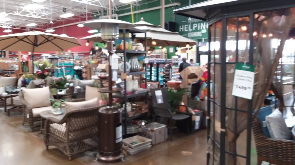 Corral Hollow | shopping mall | 1801-1975 W 11th St, Tracy, CA 95376, USA | 9252791800 OR +1 925-279-1800