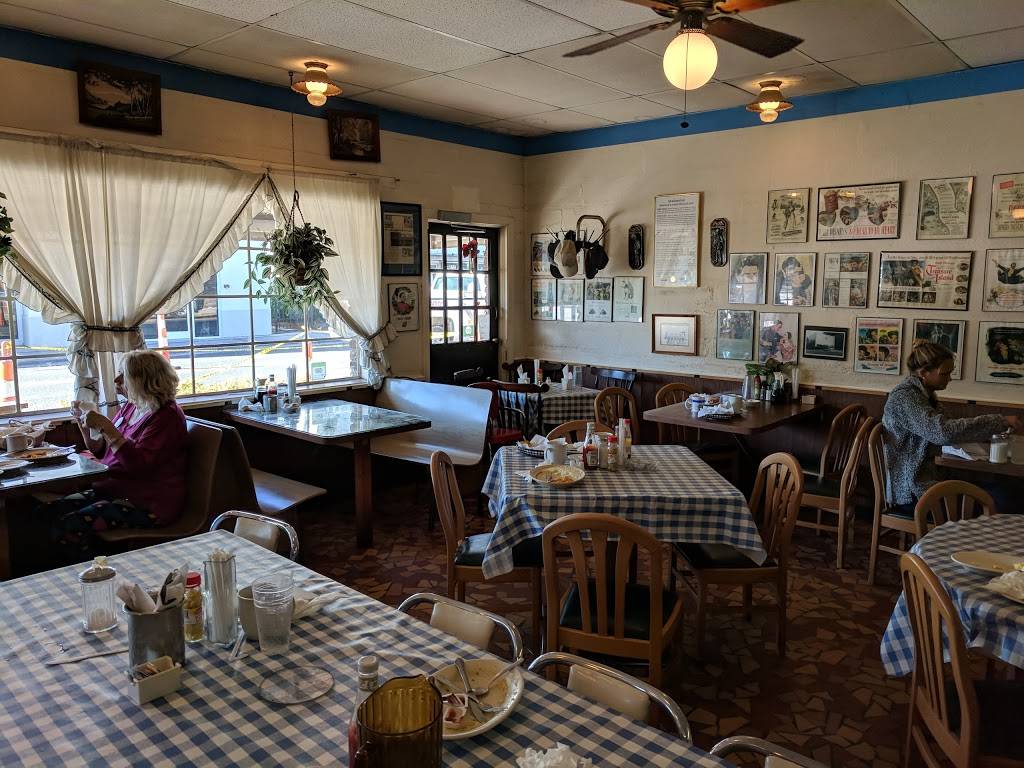 Howards Restaurant | restaurant | 336 E Main St, Moncks Corner, SC 29461, USA | 8437618565 OR +1 843-761-8565