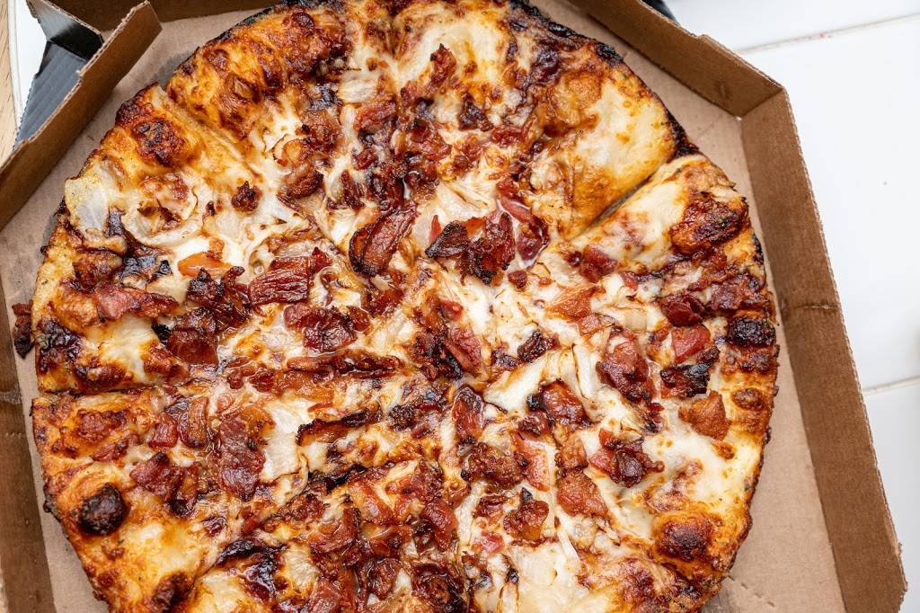 Dominos Pizza | meal delivery | 937 Creswell Ln, Opelousas, LA 70570, USA | 3379423334 OR +1 337-942-3334