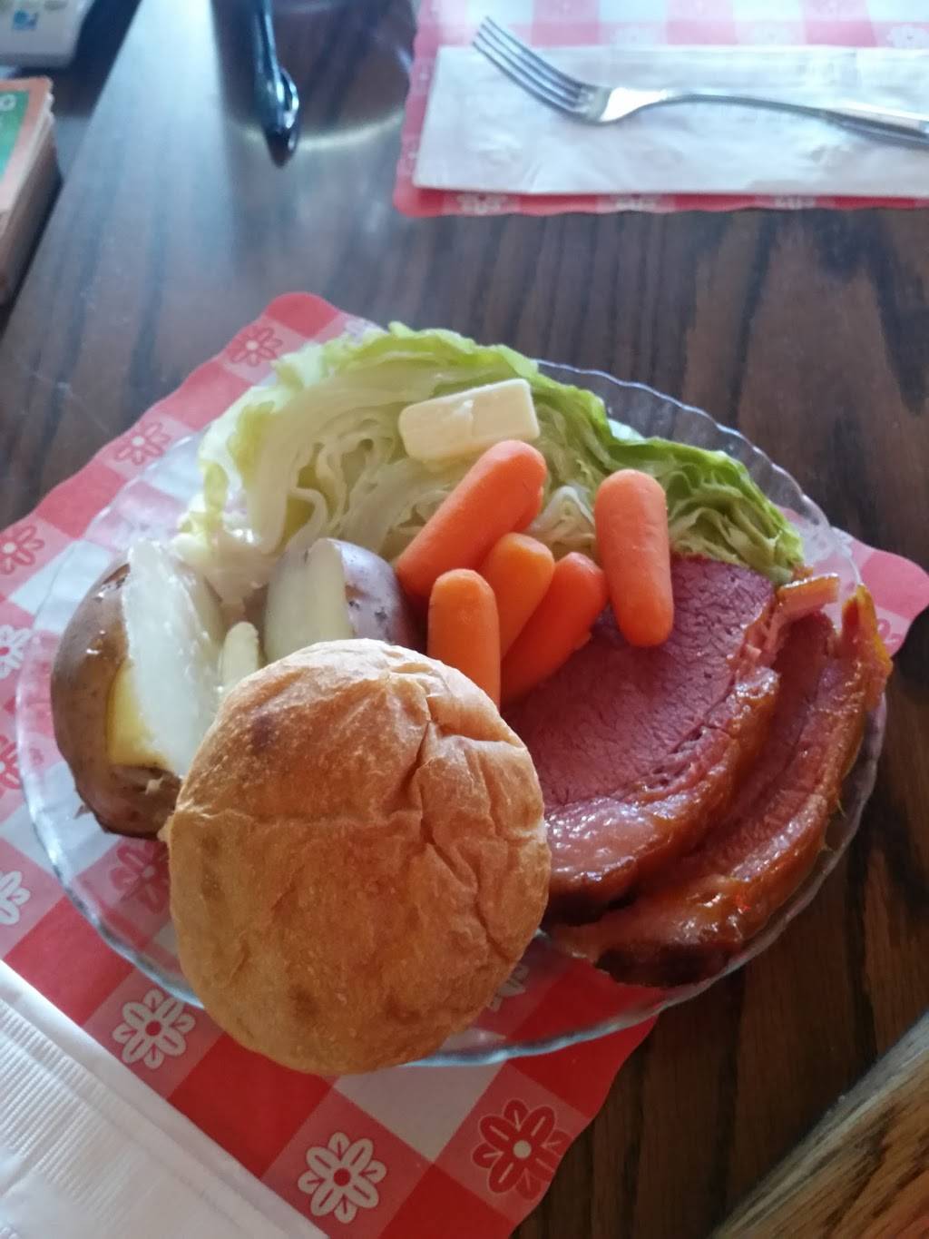 Lancers | restaurant | 5627 E Kings Canyon Rd # 108, Fresno, CA 93727, USA | 5592511860 OR +1 559-251-1860