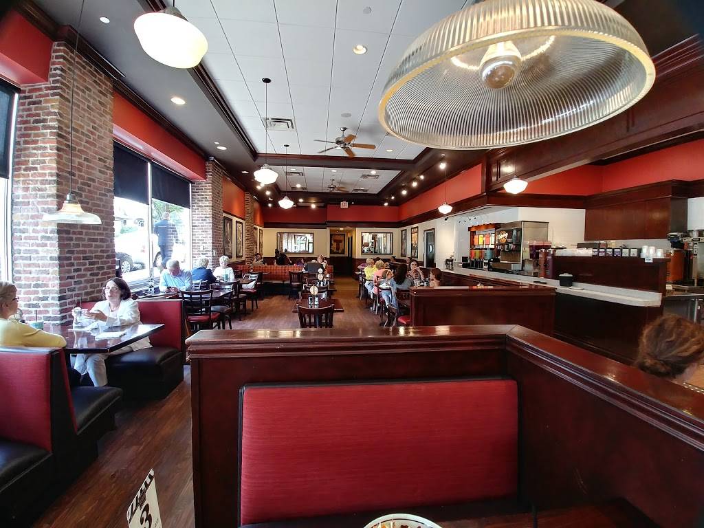 Corner Bakery Cafe | bakery | 42 E Hinsdale Ave, Hinsdale, IL 60521, USA | 6308507587 OR +1 630-850-7587