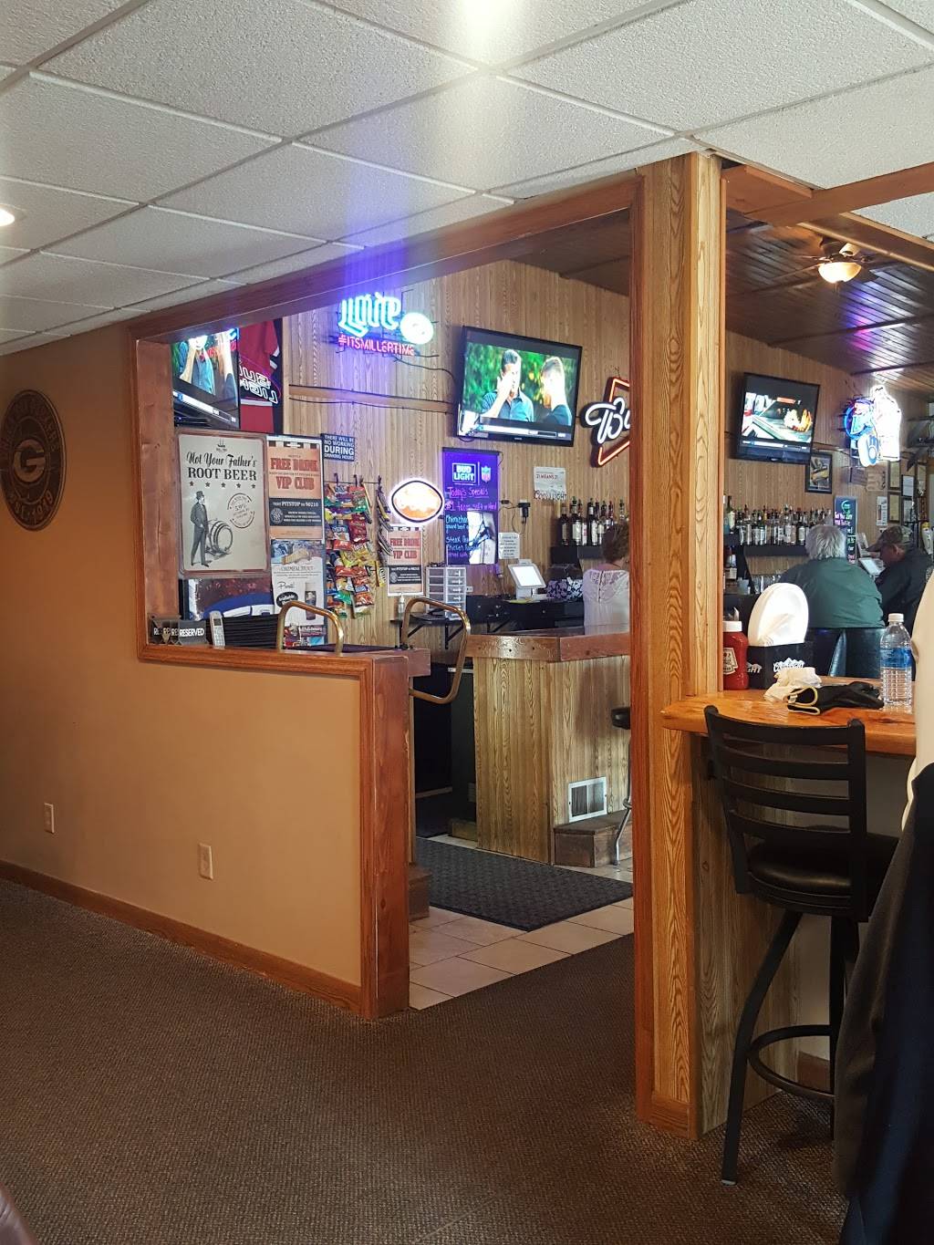 Pit Stop Bar & Grill | restaurant | 1024 Western Ave, Mosinee, WI 54455, USA | 7156933636 OR +1 715-693-3636