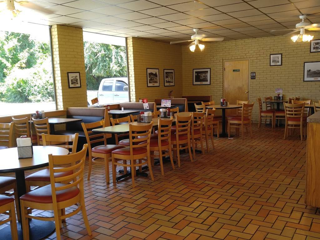 Dairy Queen | restaurant | 905 W Cameron Ave, Rockdale, TX 76567, USA | 5124465950 OR +1 512-446-5950