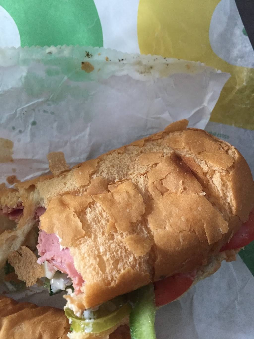 Subway | restaurant | 3141 Strandherd Dr, Strandherd Crossing Unit 2, Nepean, ON K2J 5N1, Canada | 6138238165 OR +1 613-823-8165