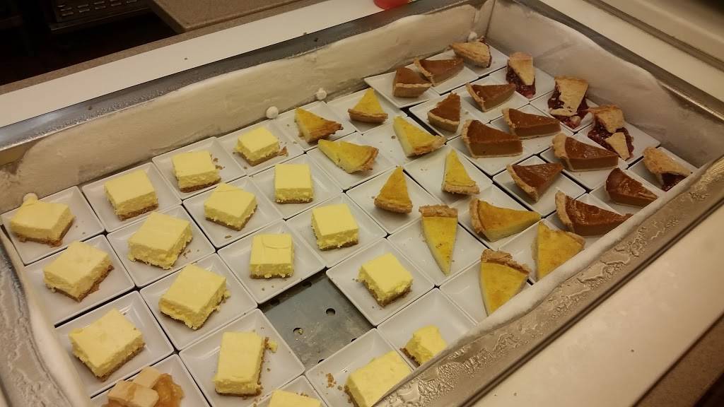 HomeTown Buffet | restaurant | 3617 W Shaw Ave, Fresno, CA 93711, USA | 5592711927 OR +1 559-271-1927