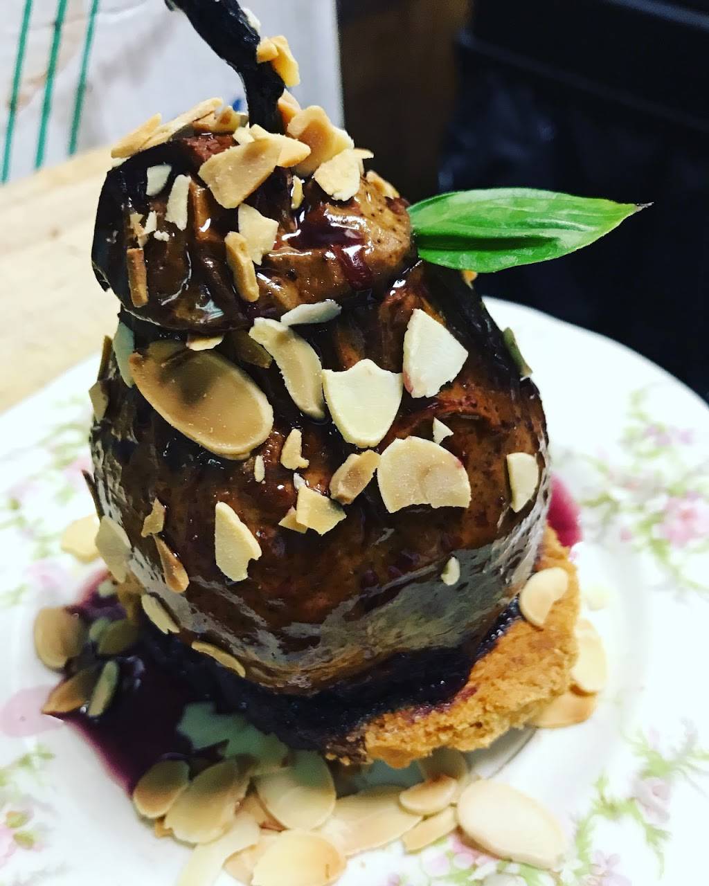 Beets and Carrots | restaurant | 9905 3rd Ave, Brooklyn, NY 11209, USA | 7183335011 OR +1 718-333-5011