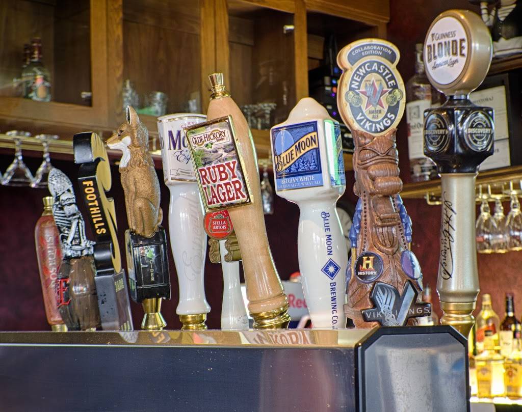 Alessios Lounge & Grill | restaurant | 1381 N Center St, Hickory, NC 28601, USA | 8283451381 OR +1 828-345-1381