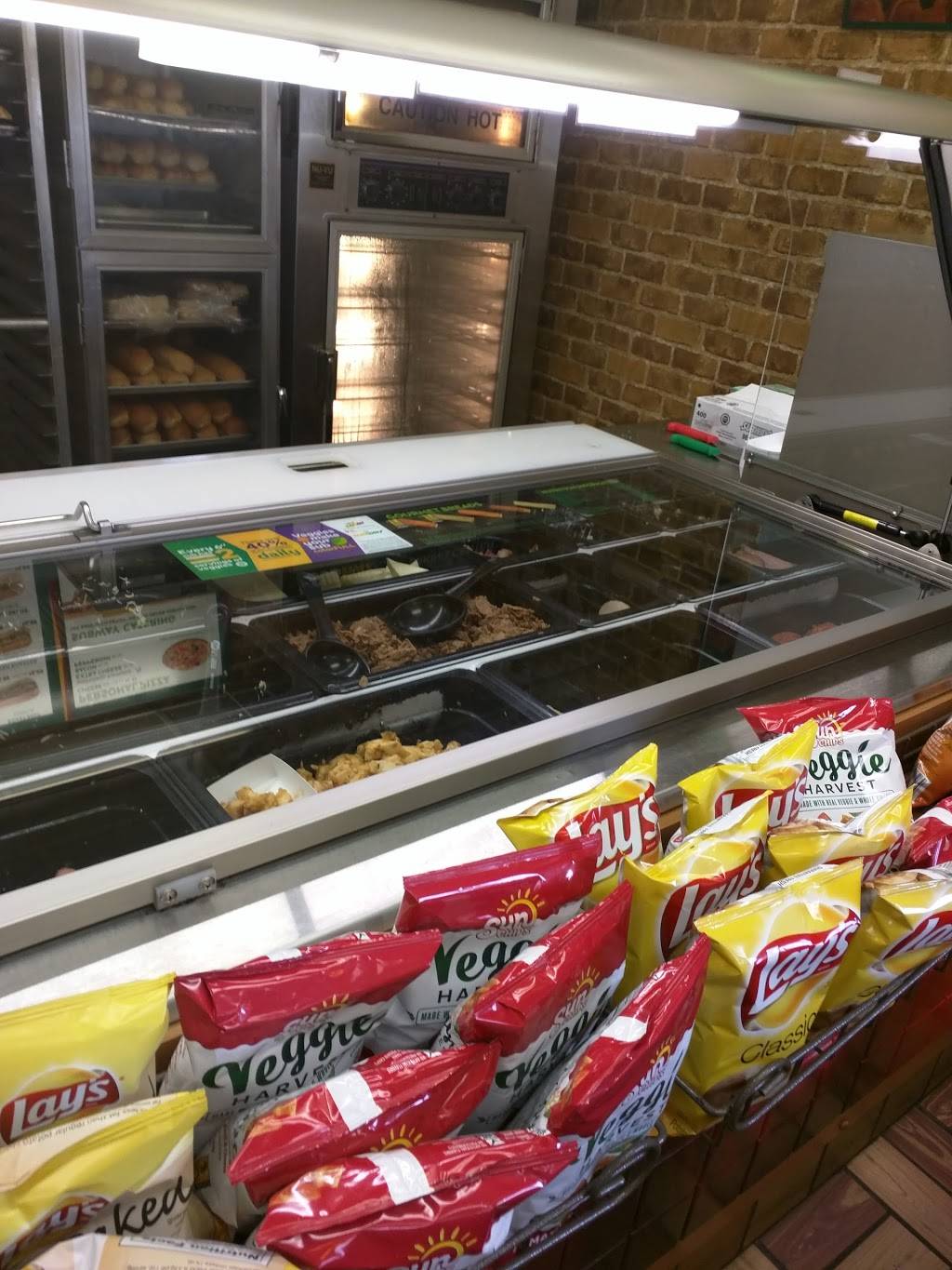 Subway | restaurant | 1320 E Main St, Reedsburg, WI 53959, USA | 6085243666 OR +1 608-524-3666