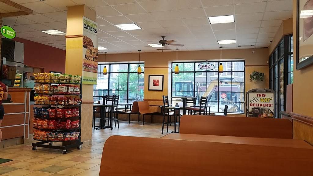 Subway | restaurant | 348 S Main St, Akron, OH 44311, USA | 3303755080 OR +1 330-375-5080