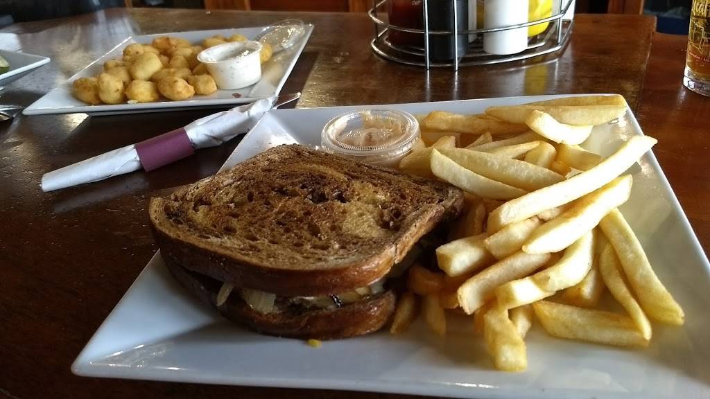 Ballyhoos | restaurant | 124 N Prospect St, Merrill, WI 54452, USA | 7155367600 OR +1 715-536-7600