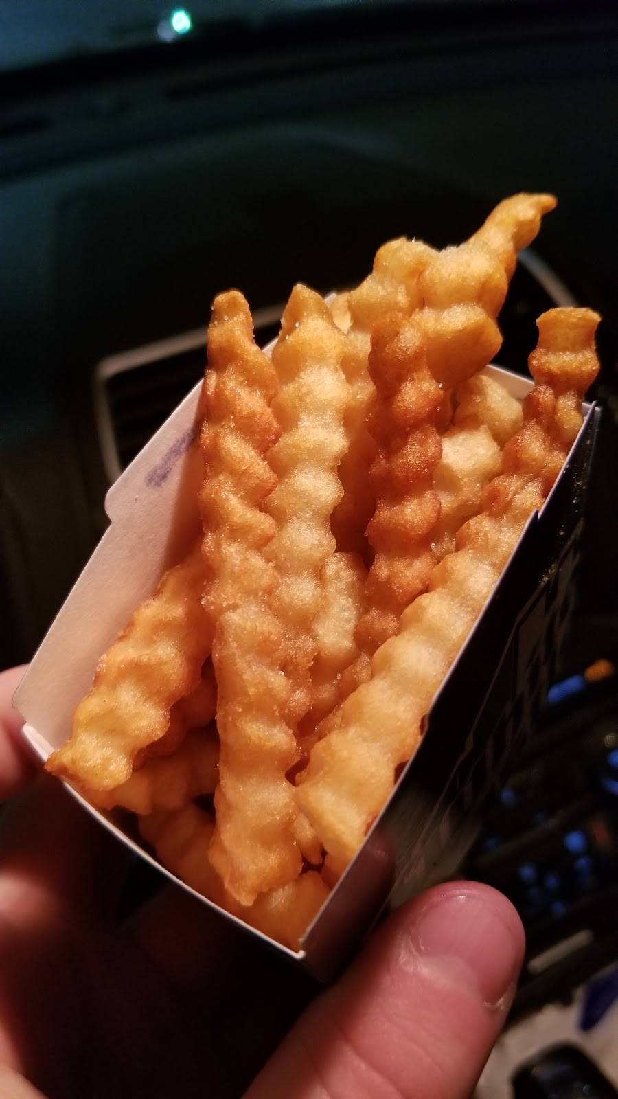 White Castle | restaurant | 596 W 3rd St, Covington, KY 41011, USA | 8594314632 OR +1 859-431-4632